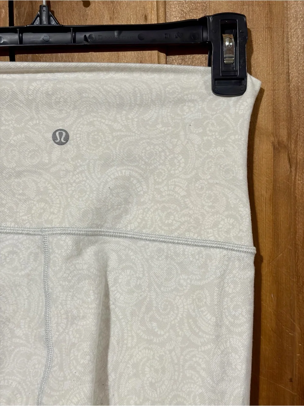 Lululemon – Wunder Under HR Crop Leggings 21 Foli Manifesto White Nimbus – Sz. 6